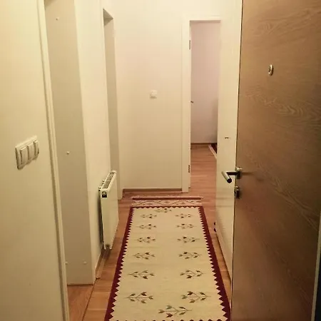 Babin Do Bjelasnica Apartamento *